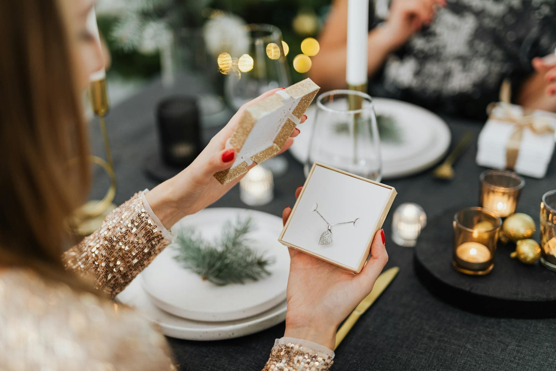 Luxury jewelry gifts lead Valentine’s Day spending boom