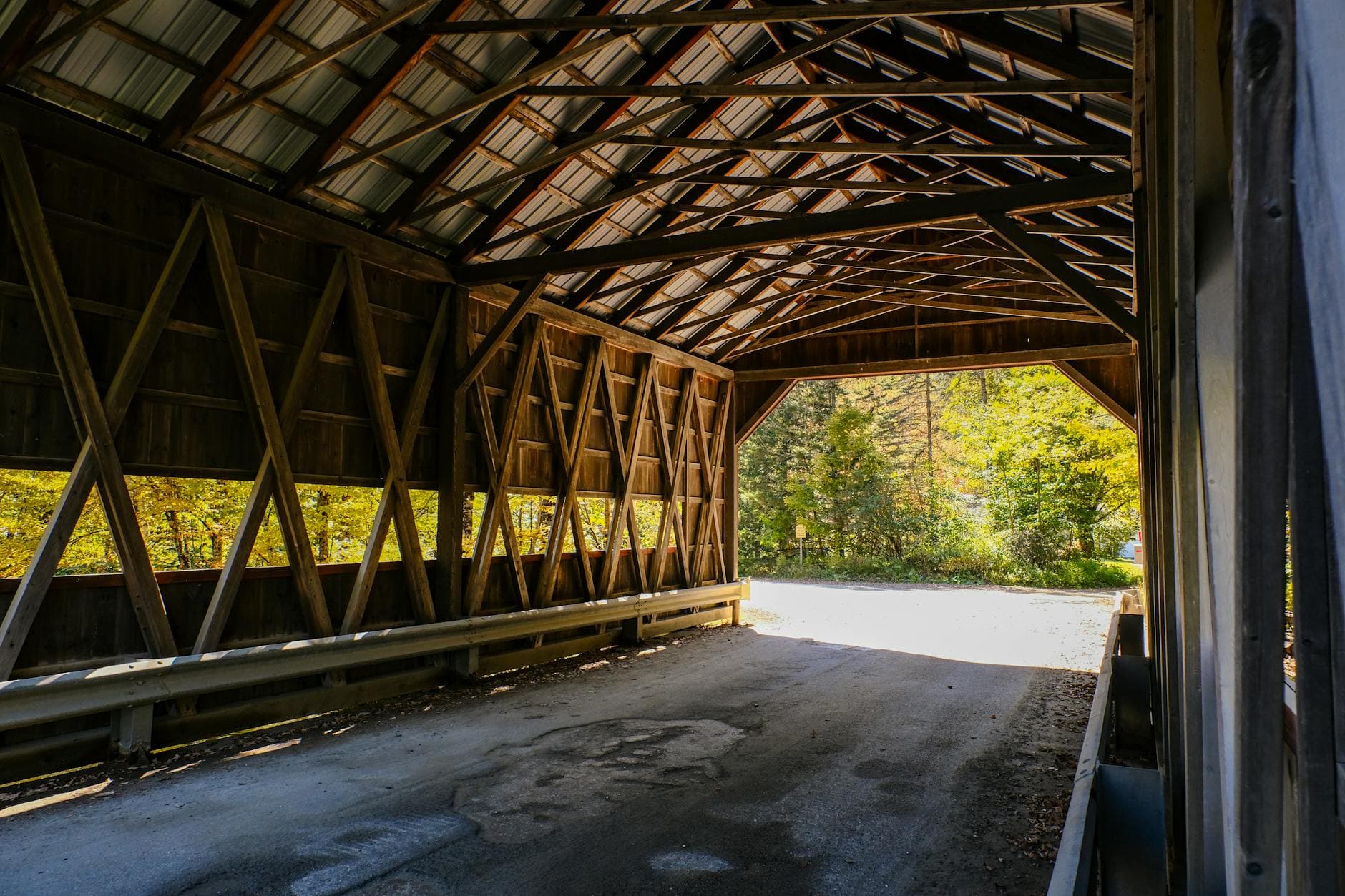 Lane County closes Deadwood Covered Bridge weekdays for painting work