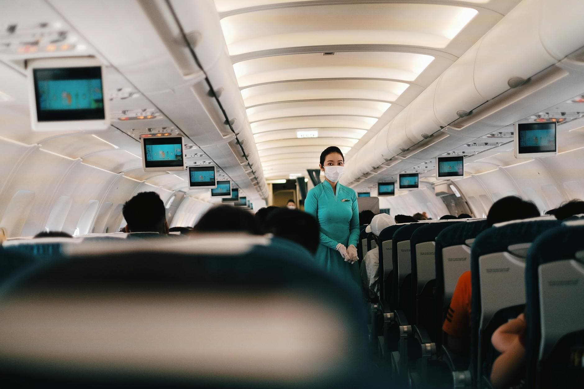 Duckworth, Baldwin urge FAA study on reduced flight attendant staffing