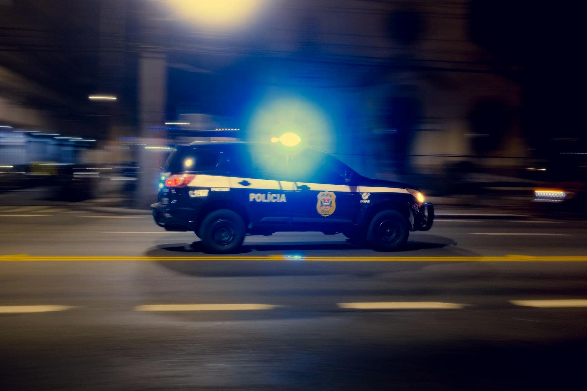 High-speed chase ends at San Luis port of entry, shots fired