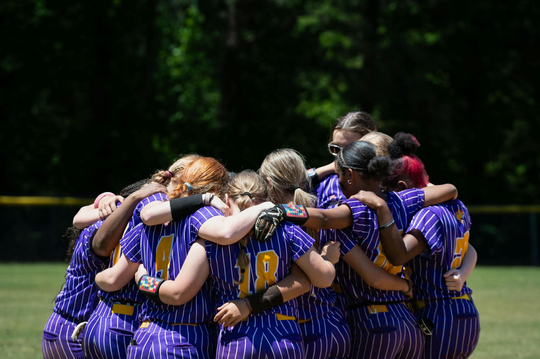 Sheriff escorts Lafayette softball after first state title win