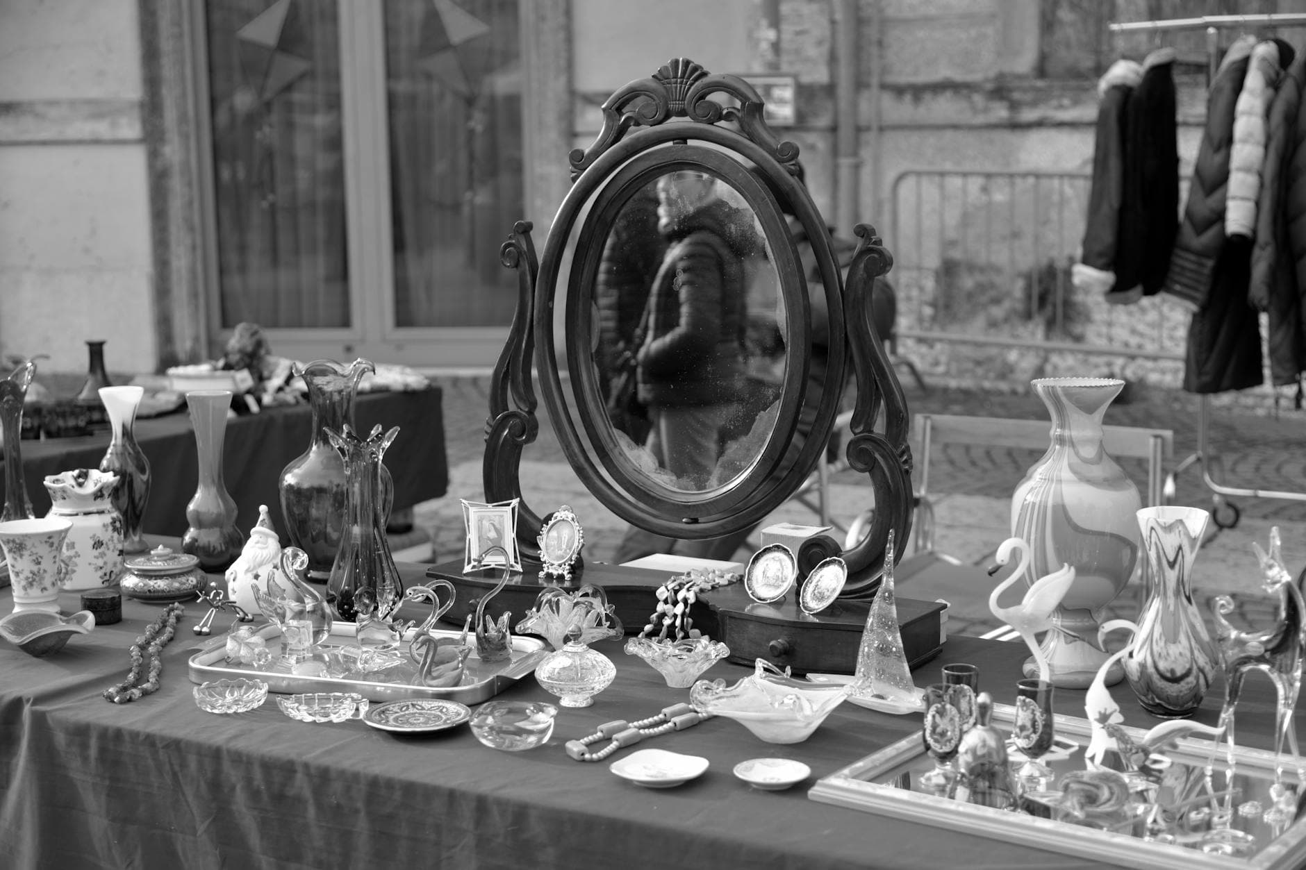 Brimfield antique flea market opens, jewelry hunters find vintage treasures