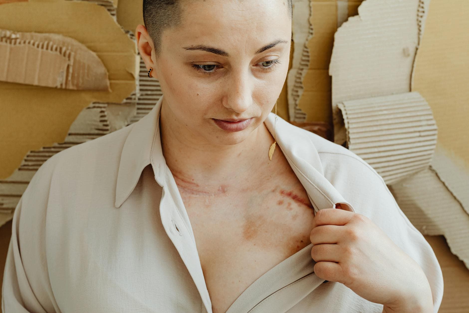 CrossFit coach Kerrie Olsen shares scar photo amid recovery from brain injury