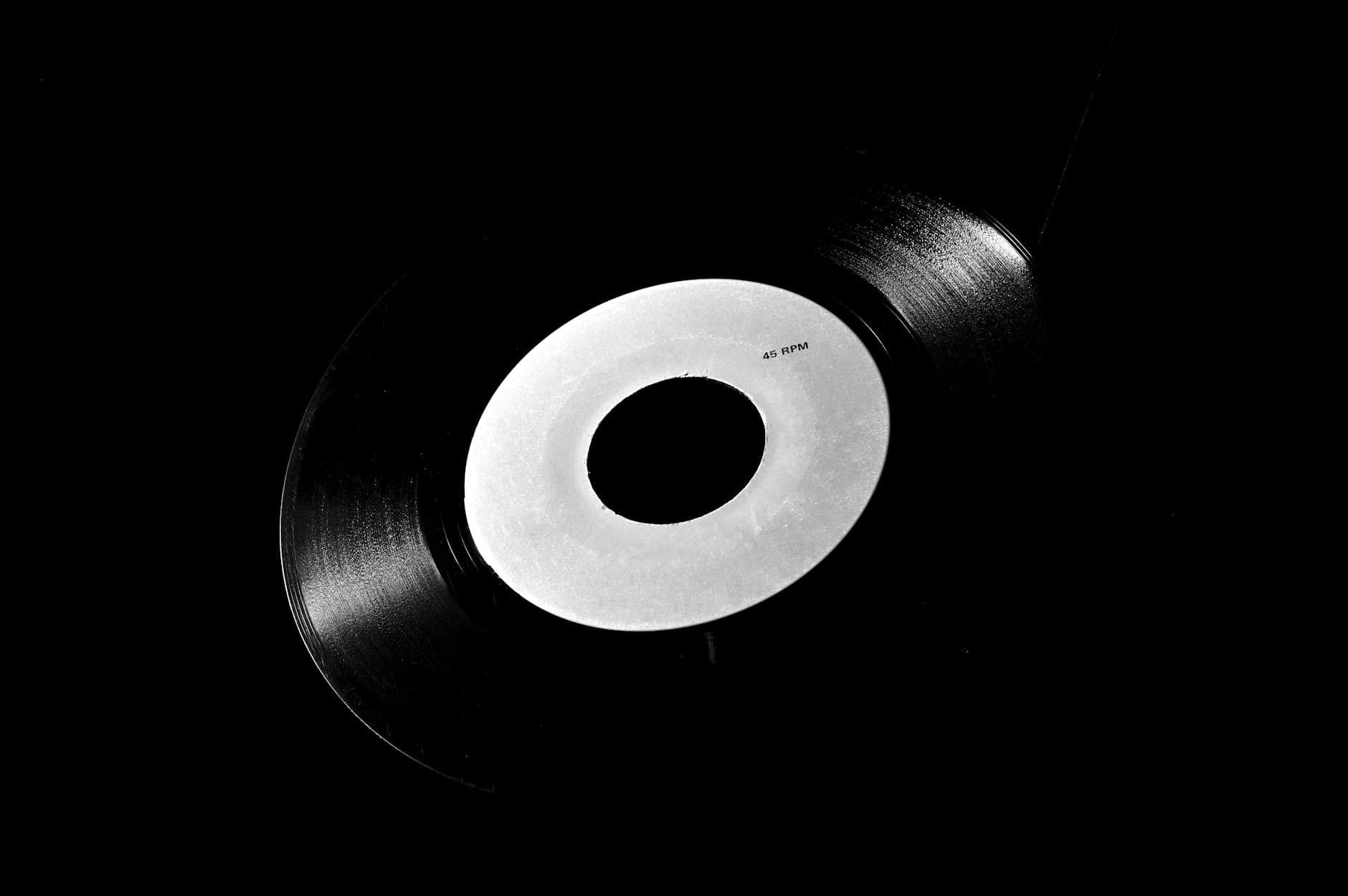 MSI releases raw white label minimal techno EP on Bandcamp