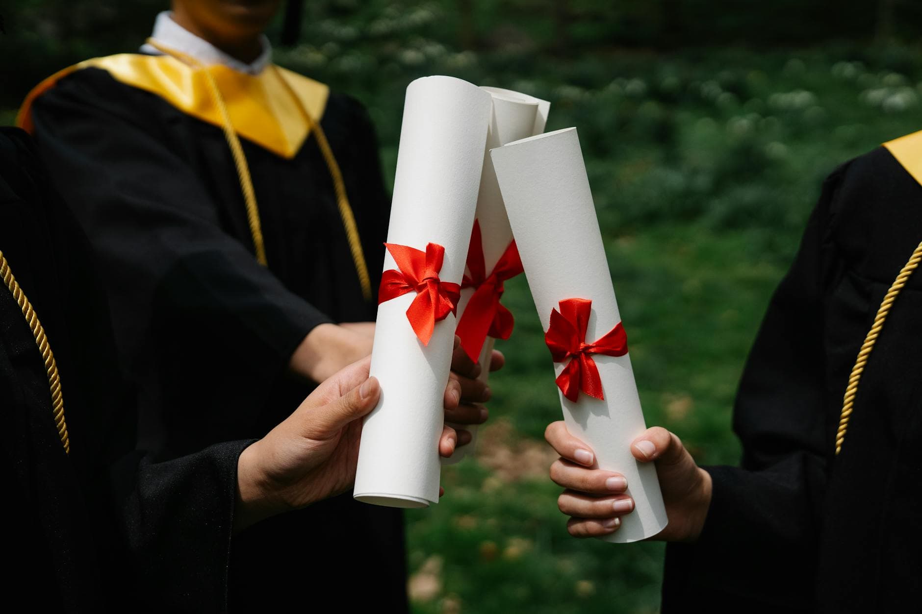 OCC celebrates 679 graduates, honors Lyons and Cecile at commencement