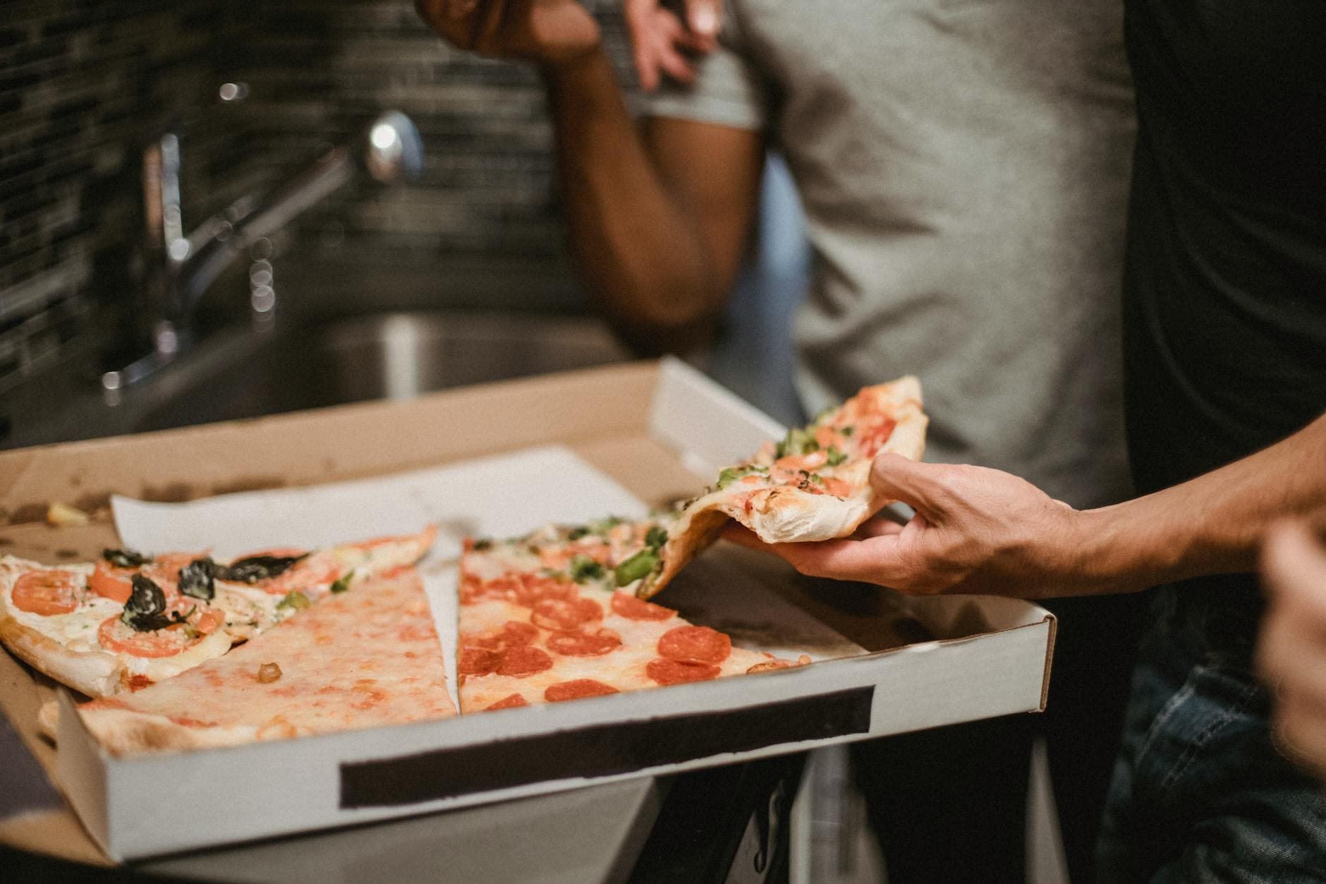Papa Johns offers free pizza to former Spirit loyalty members