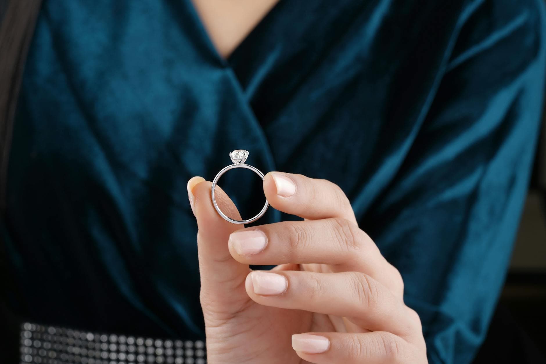 Liz Woods flashes 4-carat diamond ring after Alec engagement reveal