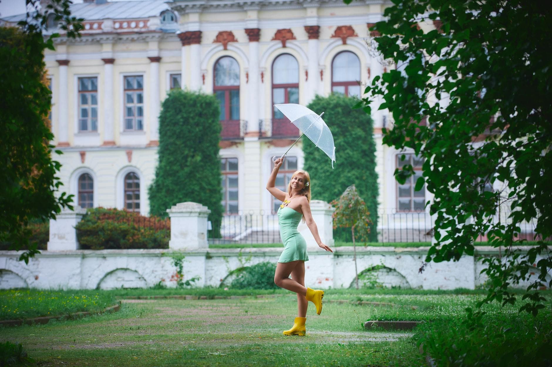 Weather-proof summer dressing, lightweight layers for heat and heavy rain