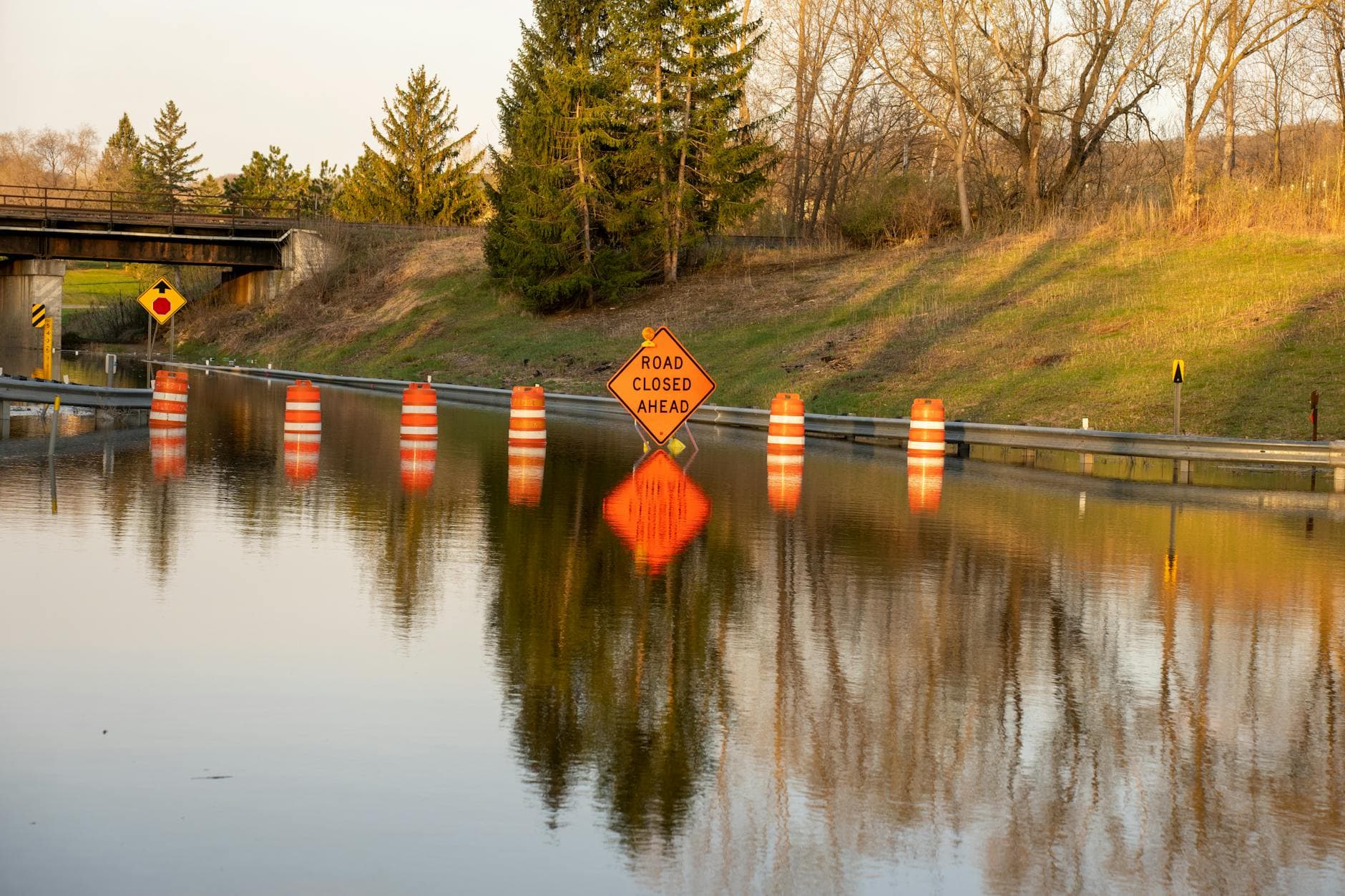 Flood advisory issued for Dubois County, road closures reported from rising water