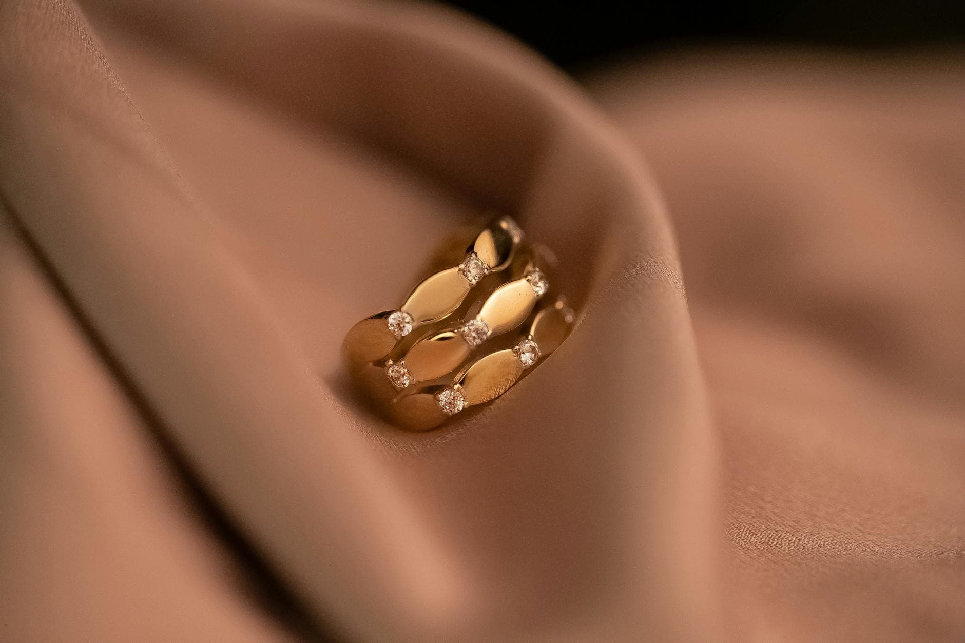 Robin Callahan Designs wins INSTORE award for interchangeable Aria ring
