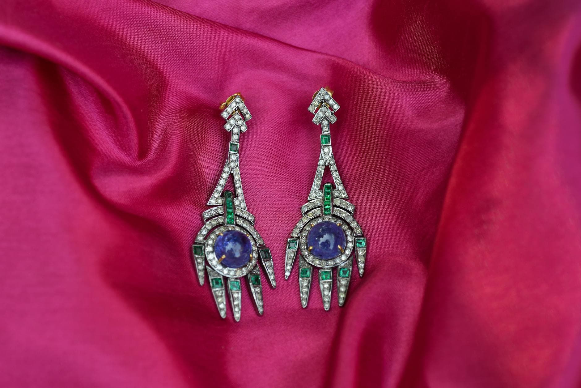 Amáli Jewelry wins with tanzanite, opal and garnet drop earrings