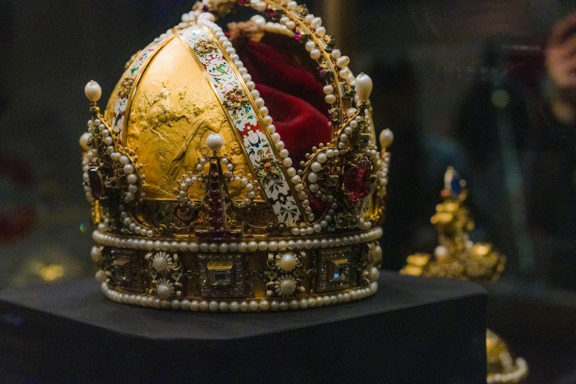 Europe’s crown jewels reveal monarchy, identity and history