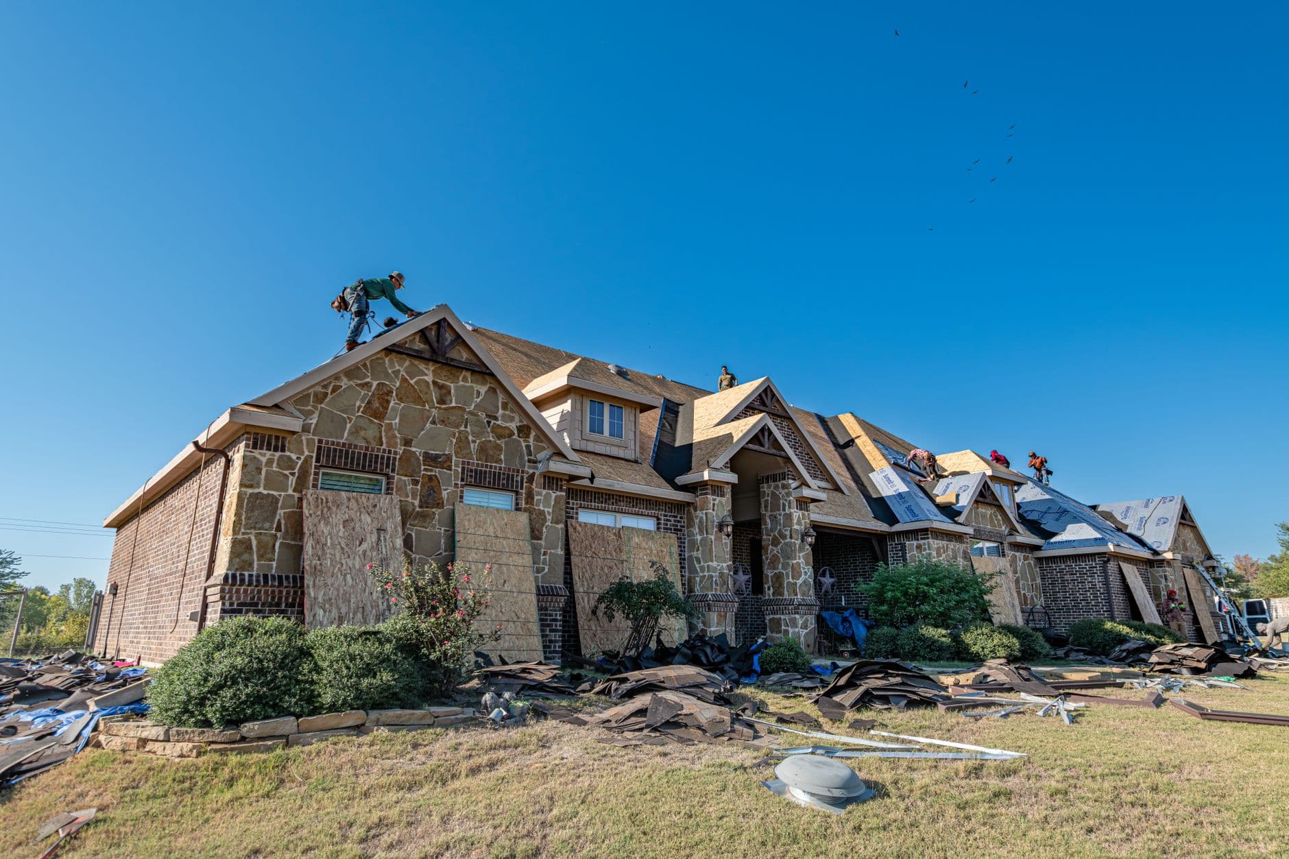 U.S. homebuilder confidence falls as mortgage rates stay high
