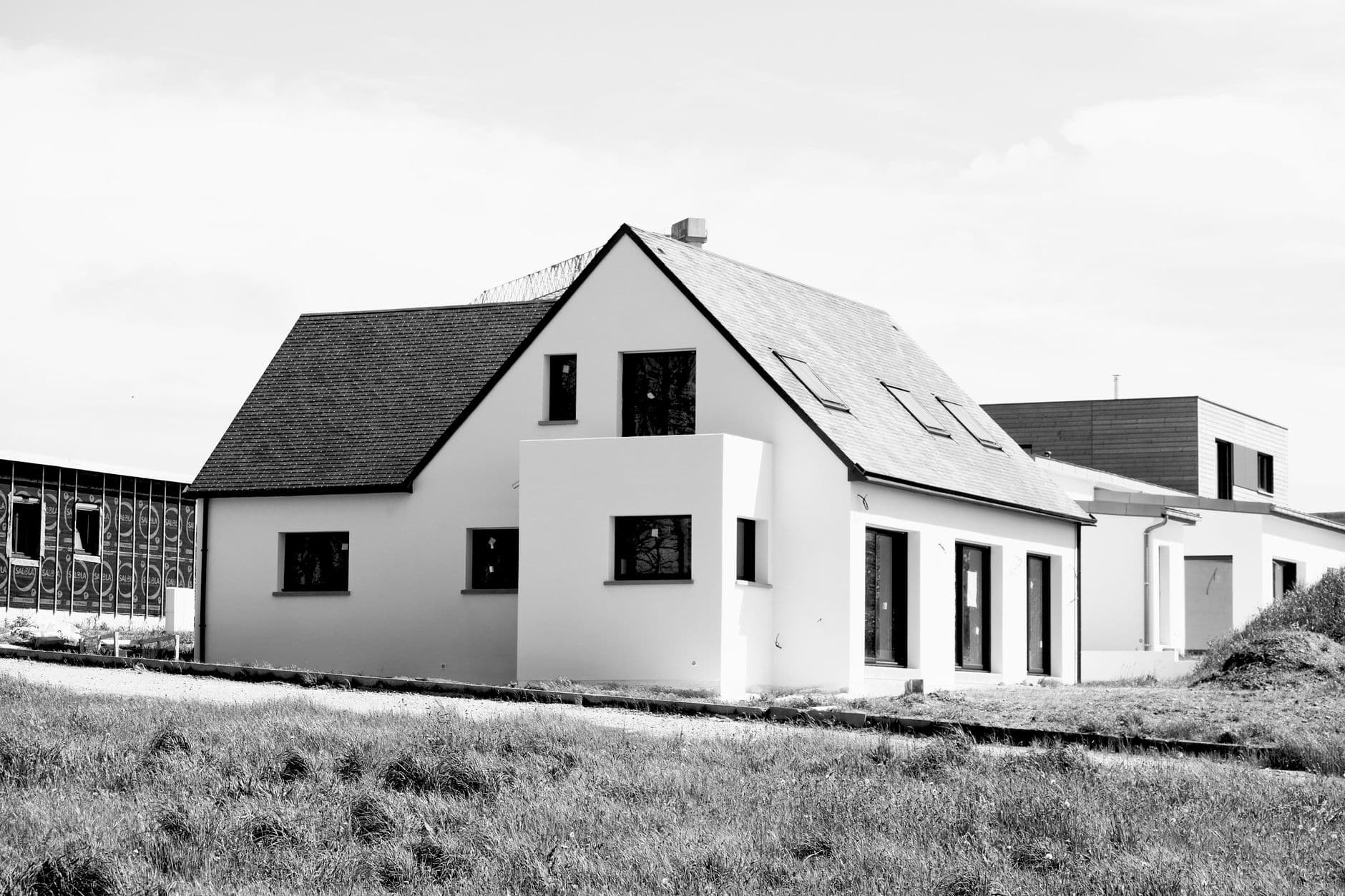 U.S. single-family homebuilding falls to eight-month low as rates bite