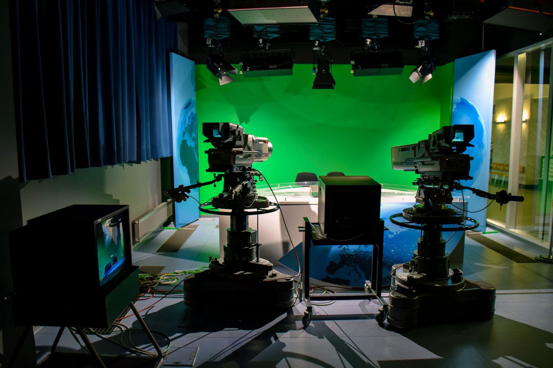 ABC News expands 24/7 live national news coverage