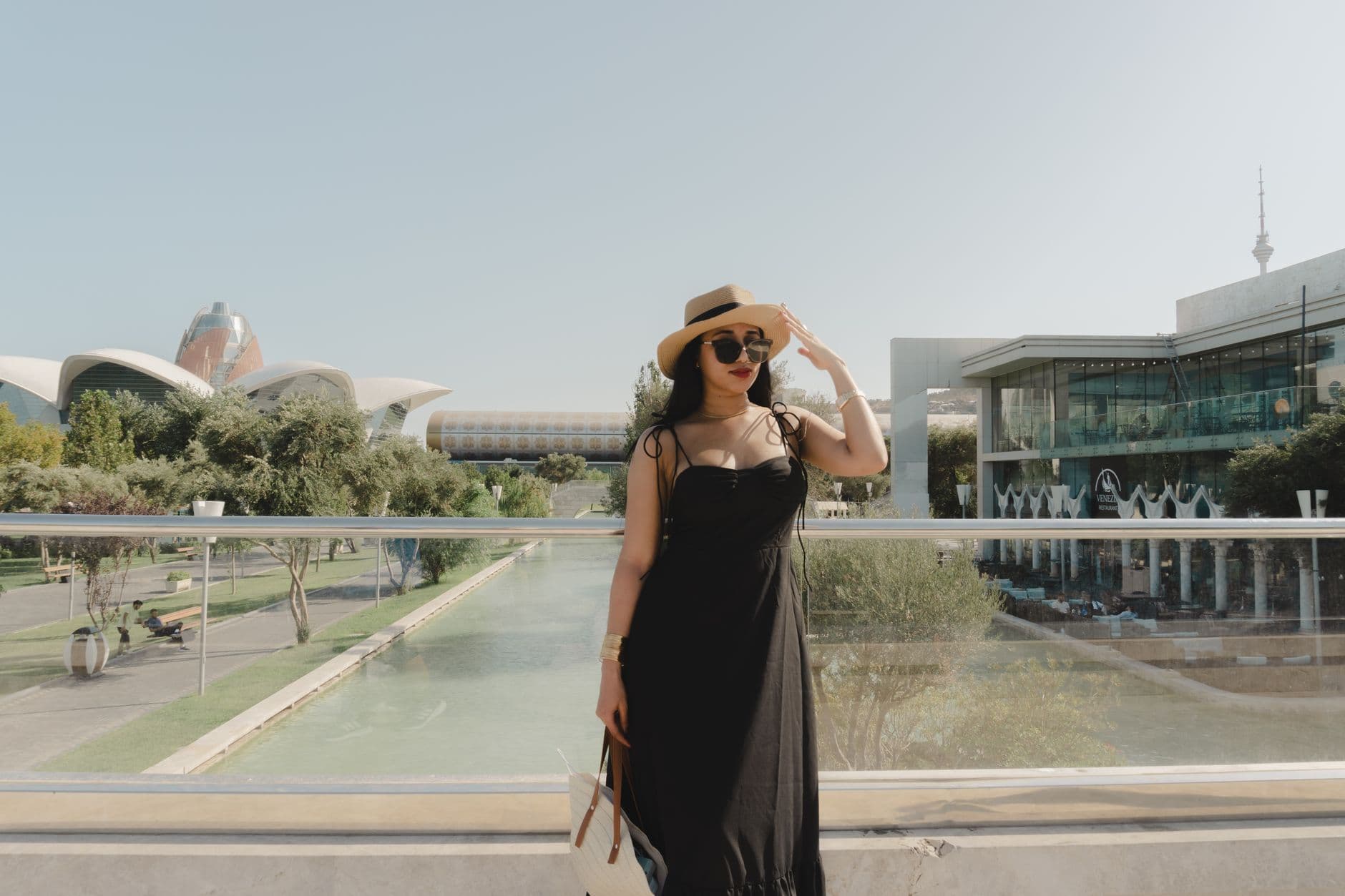 8 petite summer dresses for travel, easy to pack and wear