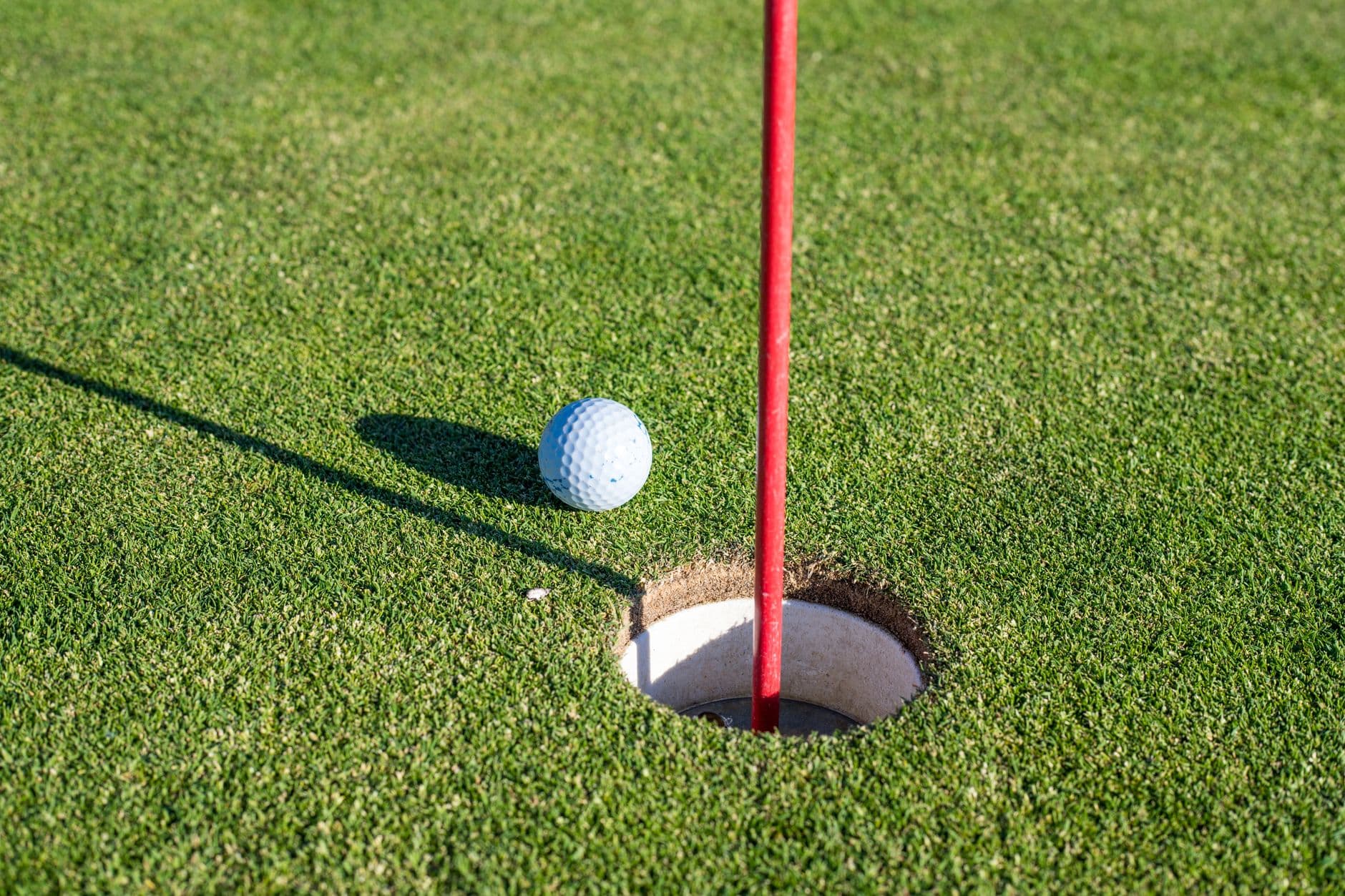Fore! on Fourth opens in Huntingburg with golf simulators