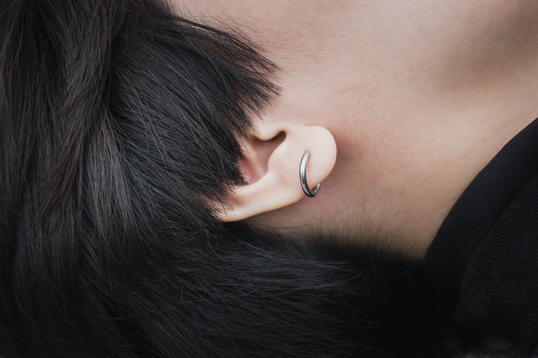 Cartilage earrings return as sleek silver ear-stack essentials