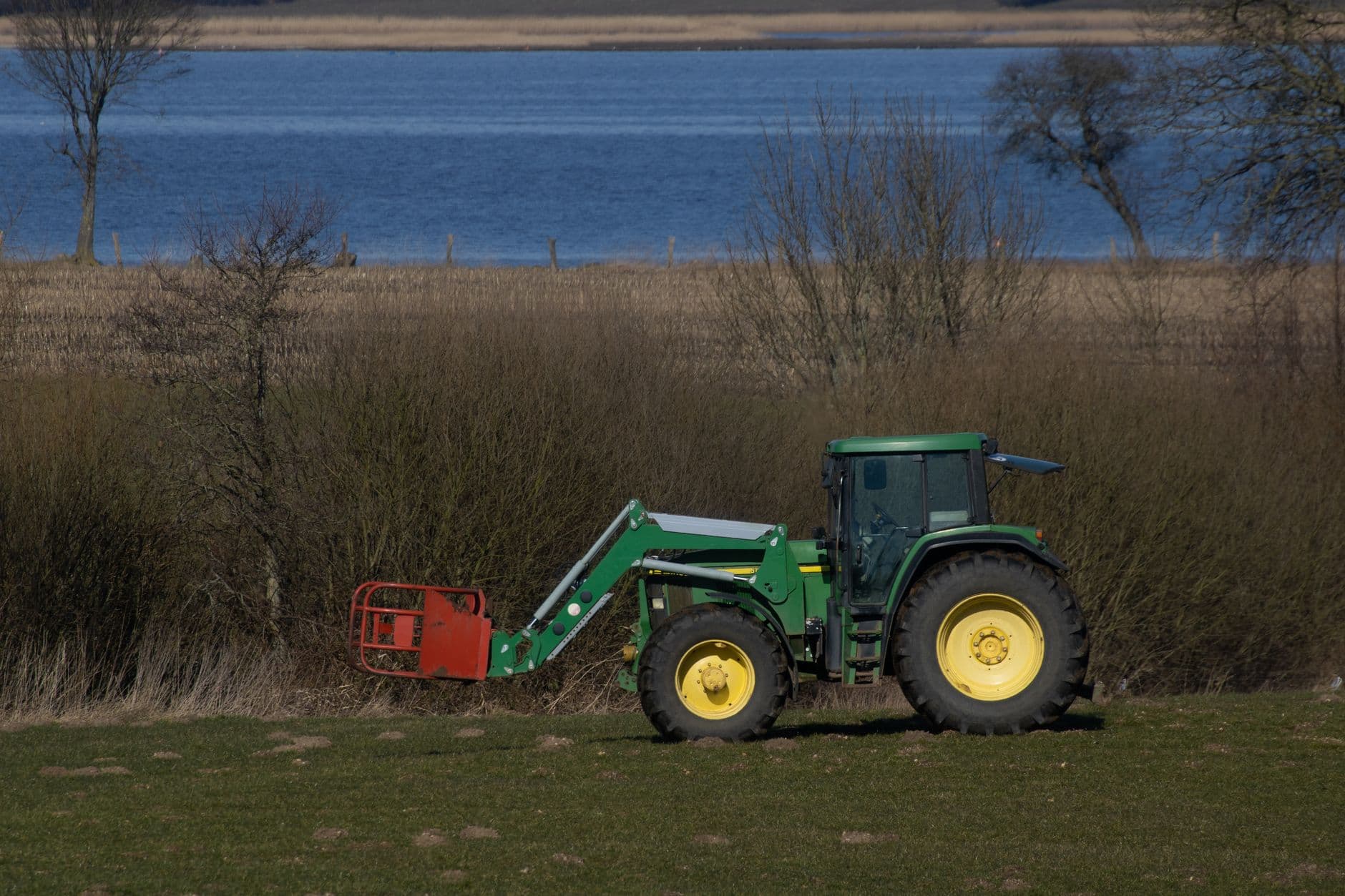 Atchison County Lake seeks contractor for 2026 mowing season