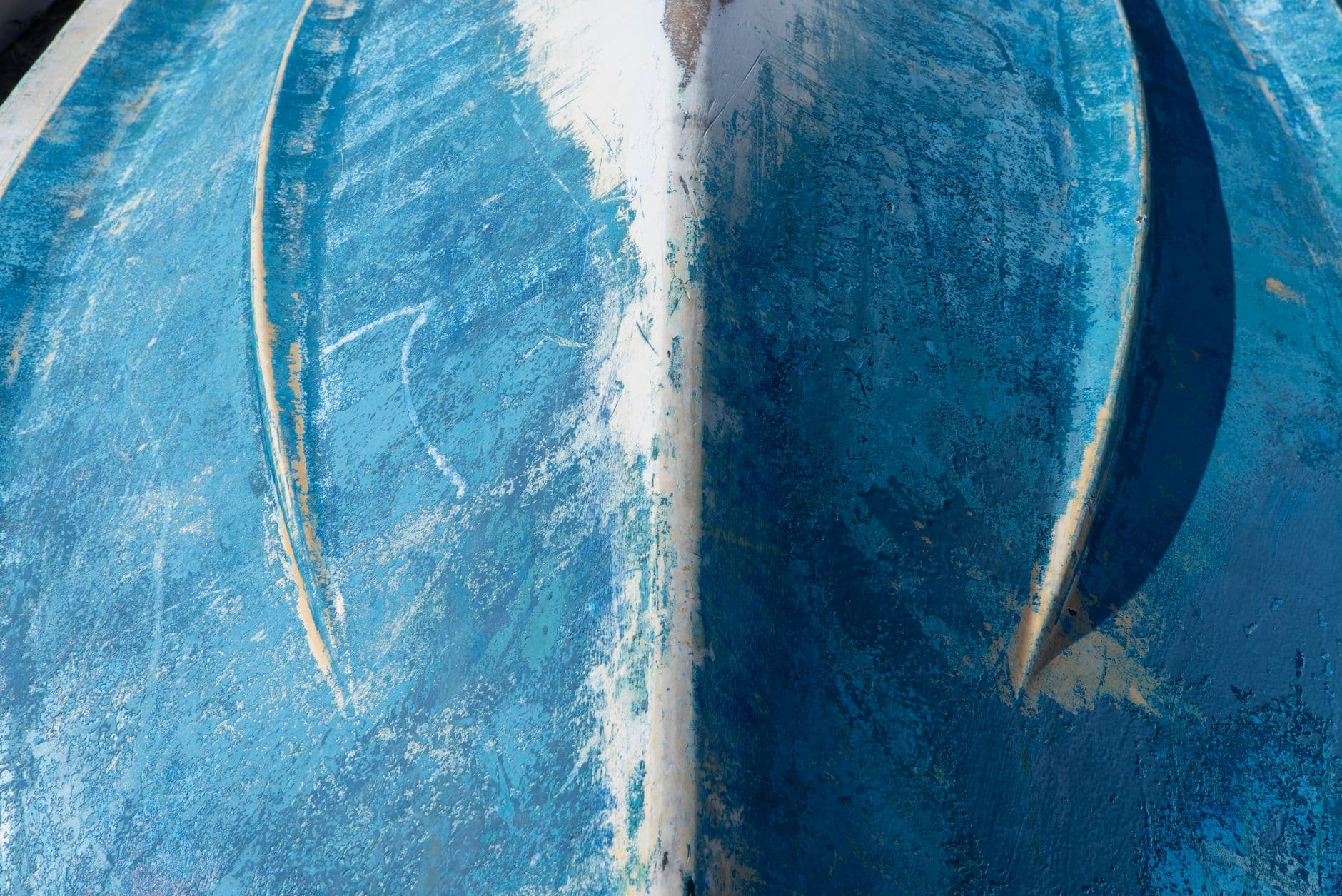 How to diagnose gelcoat blisters on fiberglass sailboat hulls