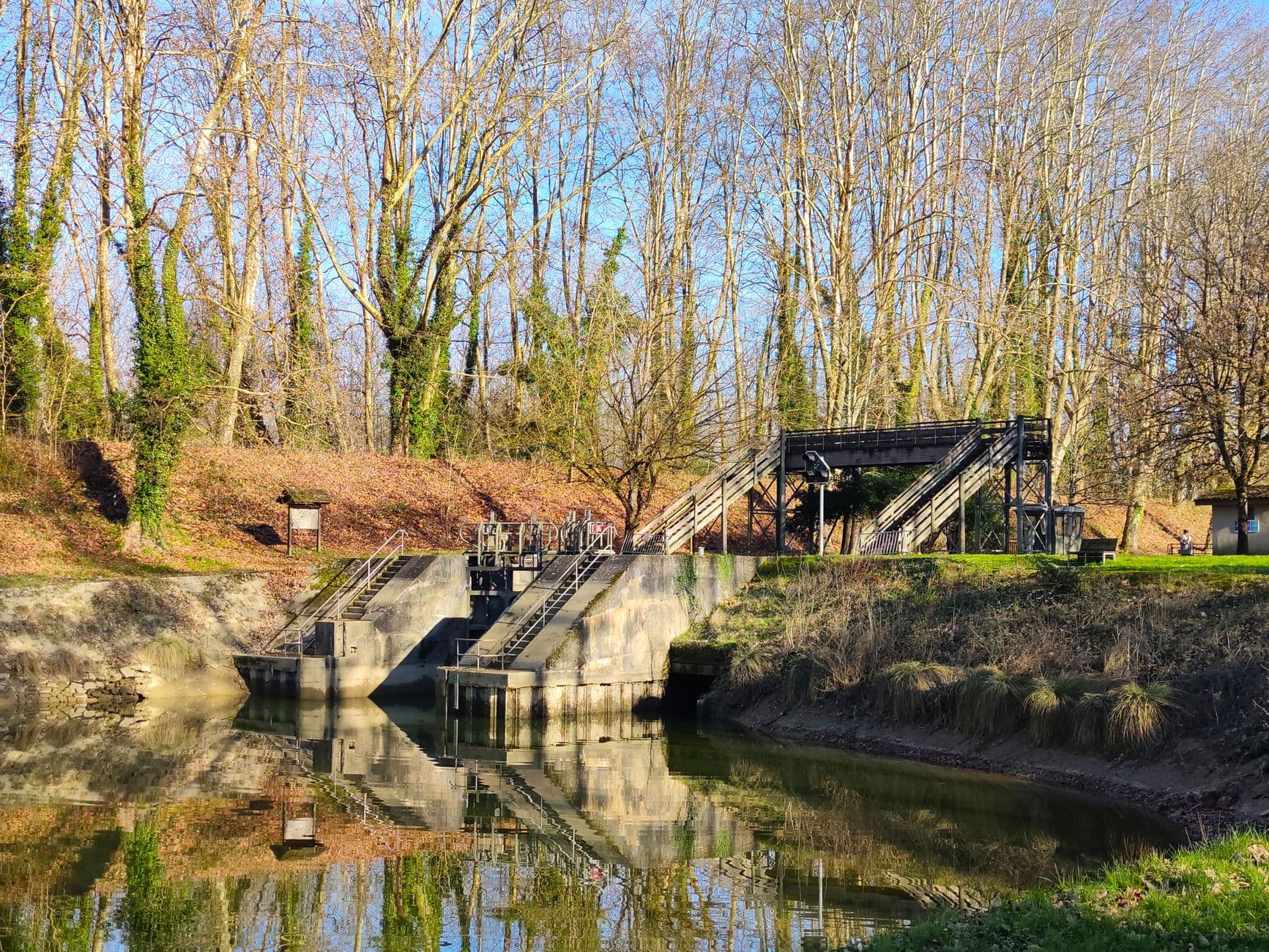 Camillus aqueduct offers rare, navigable glimpse into Erie Canal history