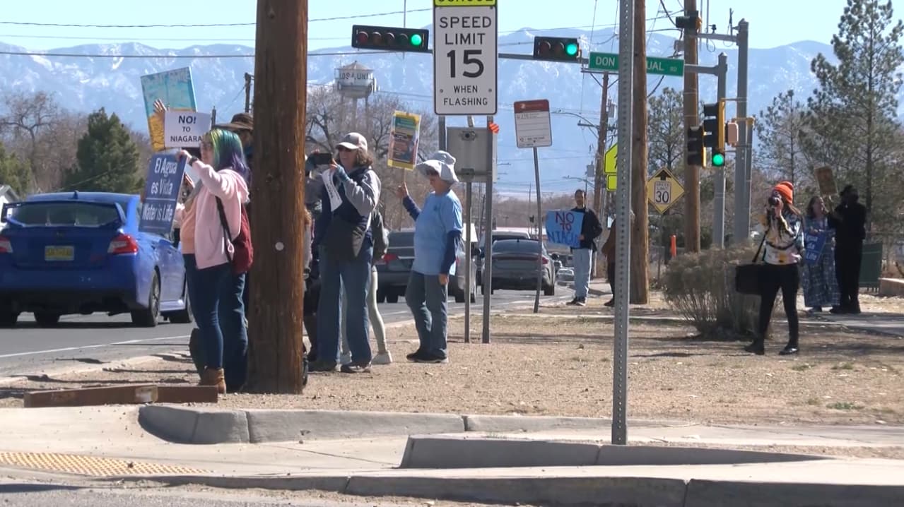 Valencia County residents oppose Niagara Bottling water use expansion in Los Lunas