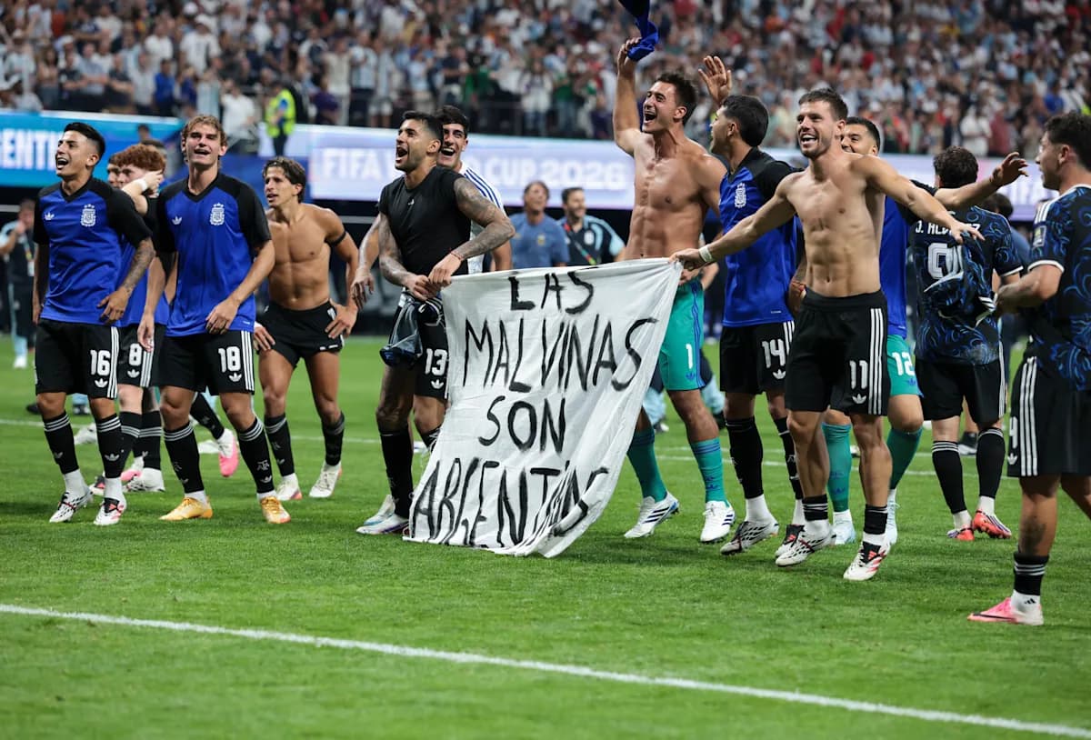 Argentina’s Falklands banner stirs football tensions with England