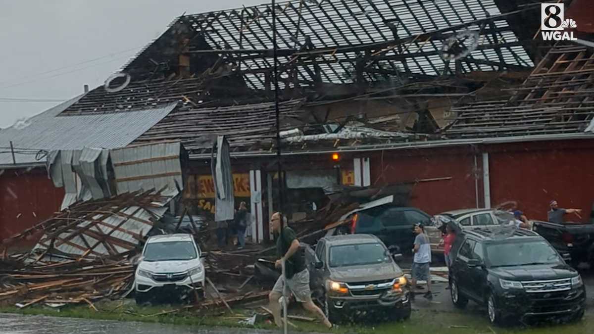Tornado rips roof off Lewisburg fireworks store in Union County