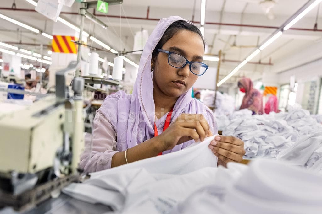 Glasses boost productivity in Bangladesh garment factories
