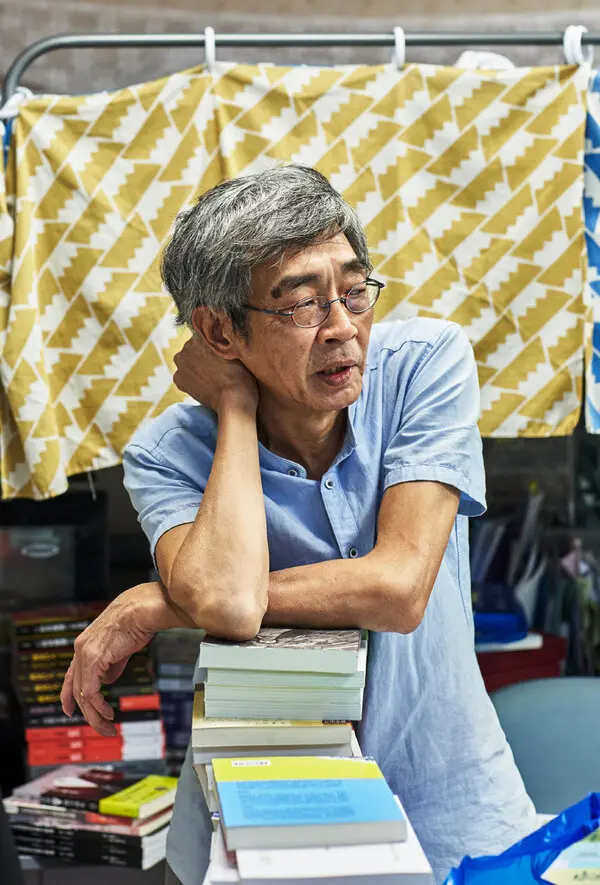 Hong Kong bookseller Lam Wing-kee dies in Taipei at 70