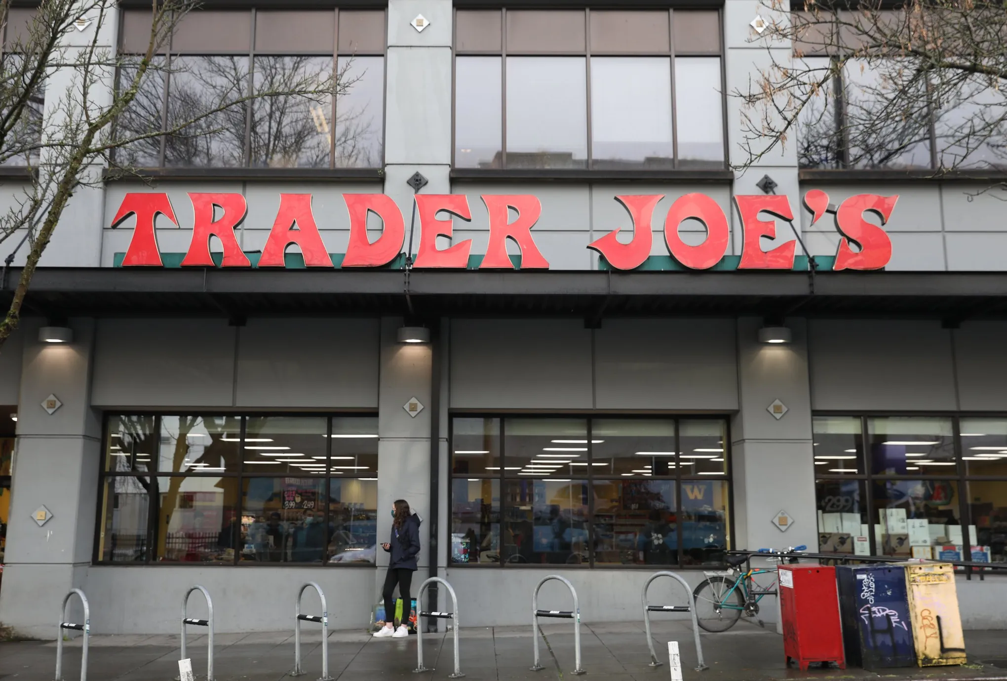 Trader Joe's workers may gain protection from last-minute schedule changes