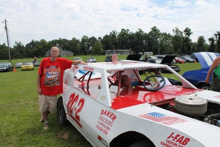 Vinton County Airport hosts music festival, car show, plane rides
