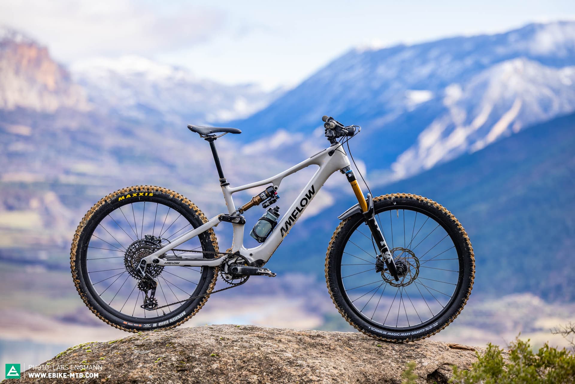 Amflow PX makes lightweight electric mountain bikes feel fun again