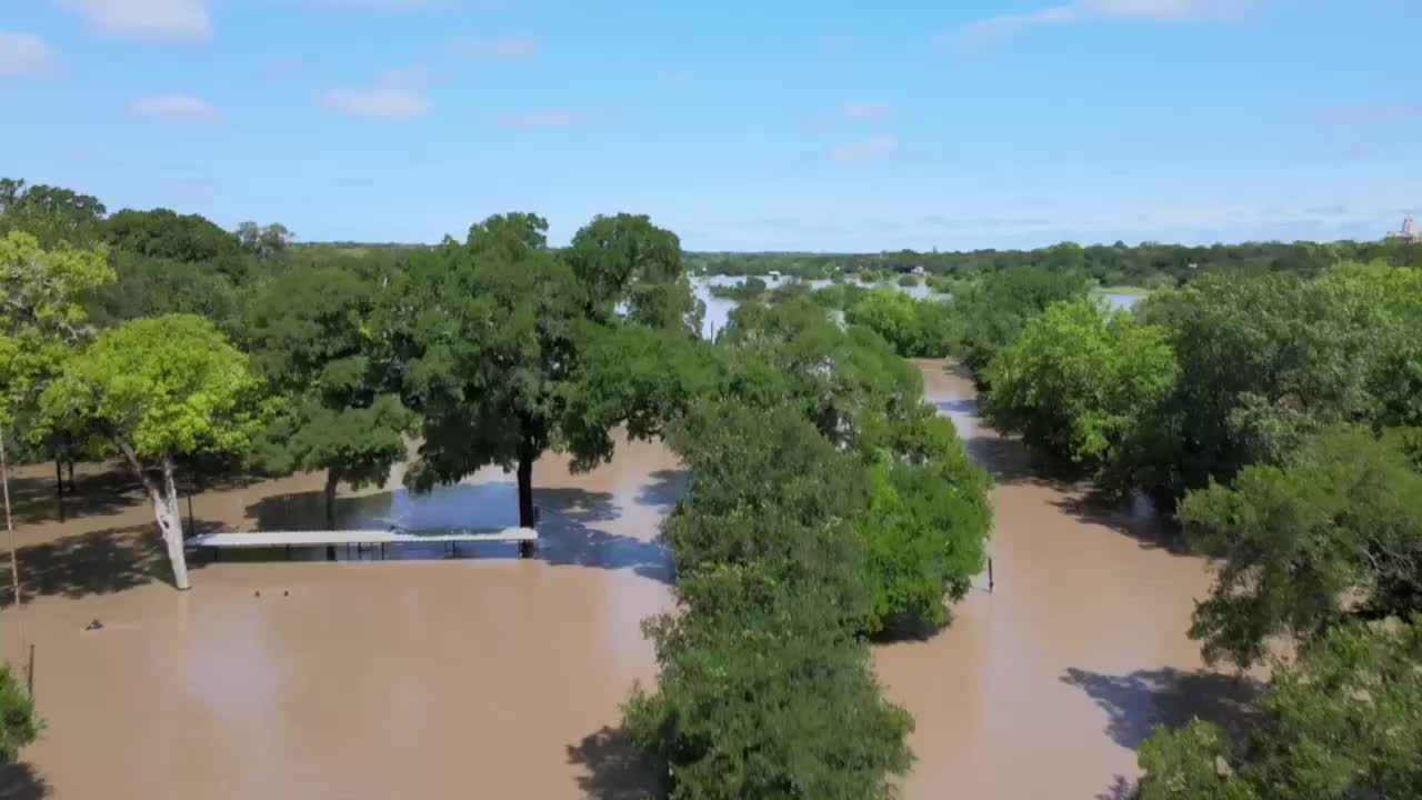 Flood warning remains in effect as Leon River rises in Gatesville