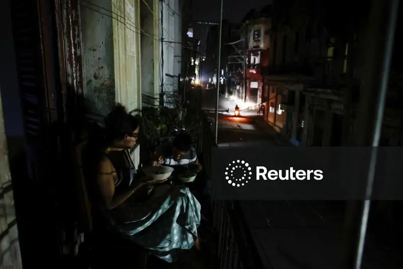 Havana apartment building struggles through Cuba’s latest nationwide blackout