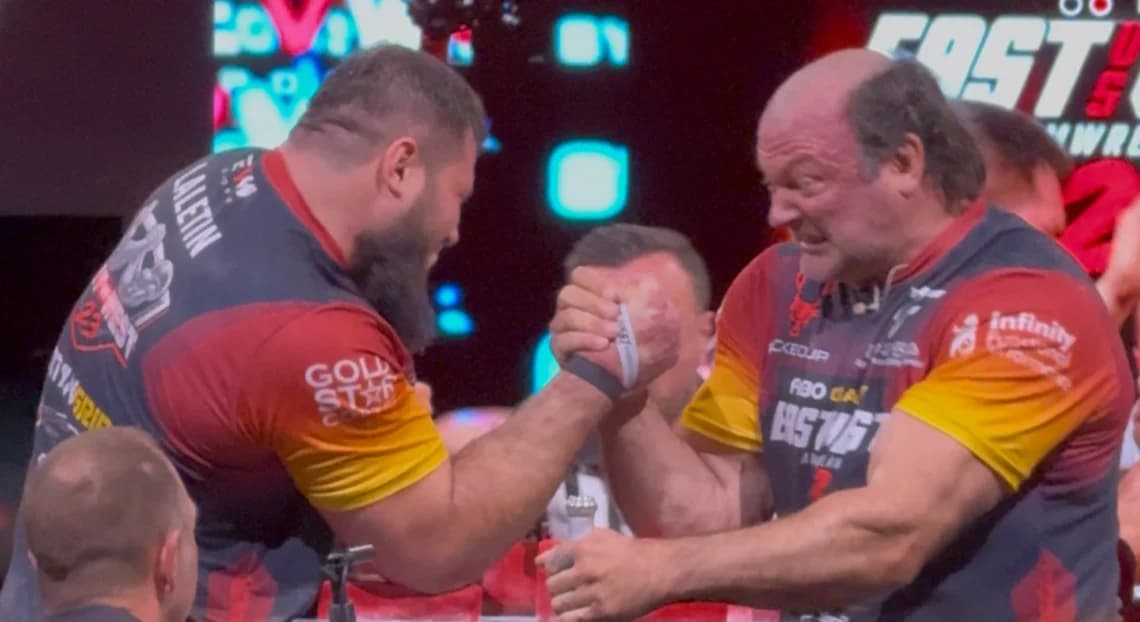Devon Larratt and Vitaly Laletin battle for next Levan shot