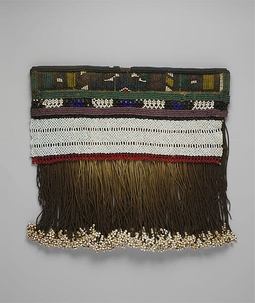 How beadwork made layering a language of jewelry