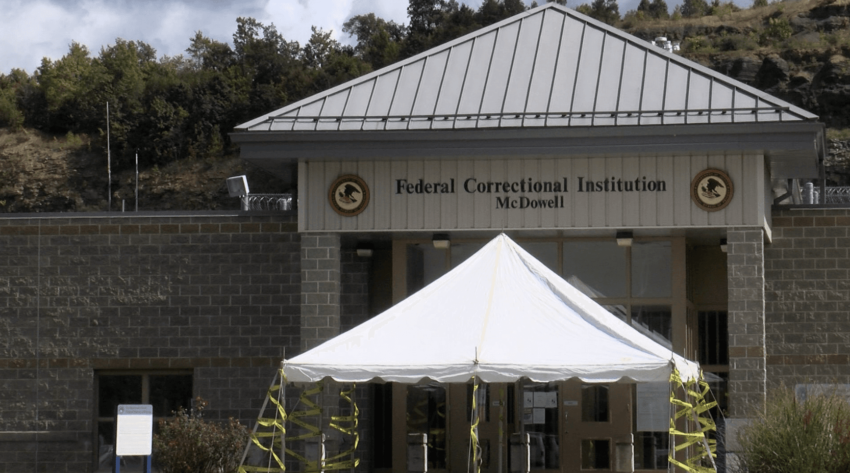 Chicago man gets probation in FCI McDowell drone contraband case