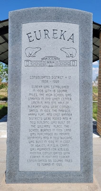 Texas County marker recalls Eureka school district consolidation history