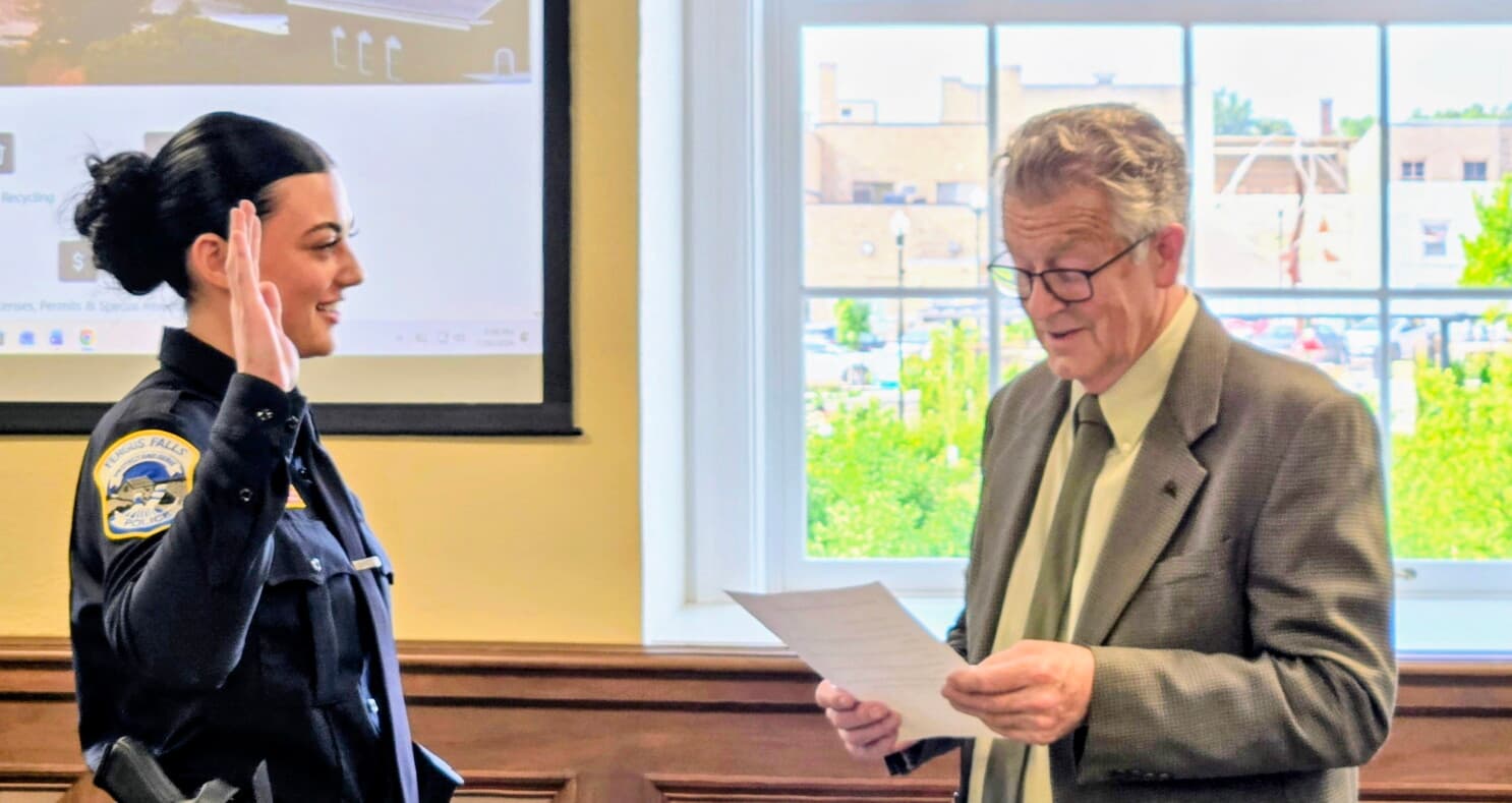 Fergus Falls Police Department swears in first female officer since 2022