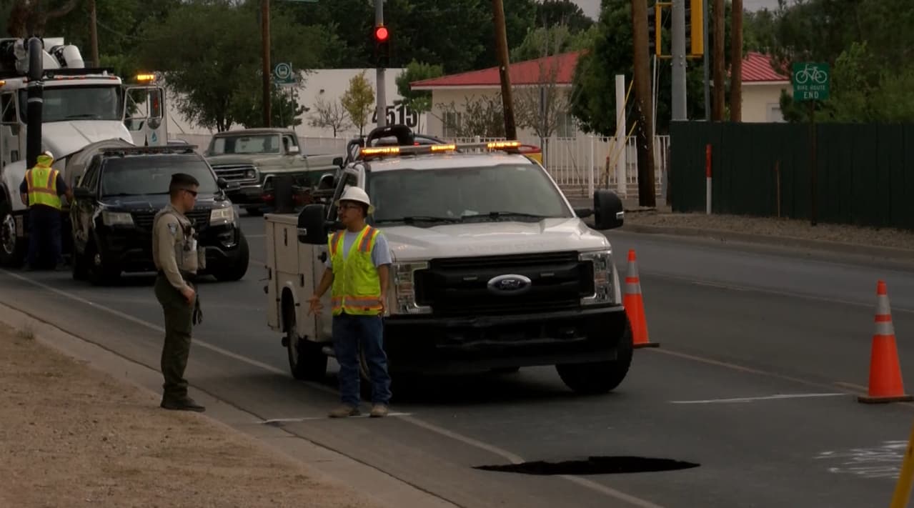 Albuquerque sinkholes disrupt traffic on Isleta, downtown roads