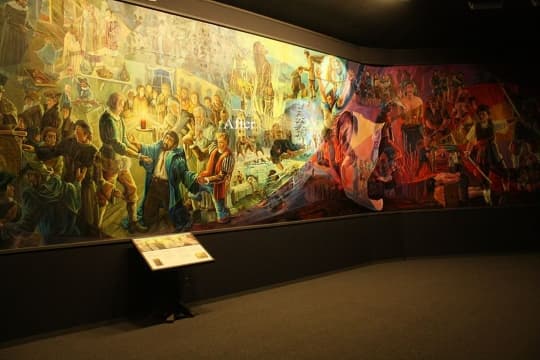 Behalt mural tells Amish and Mennonite history in Holmes County