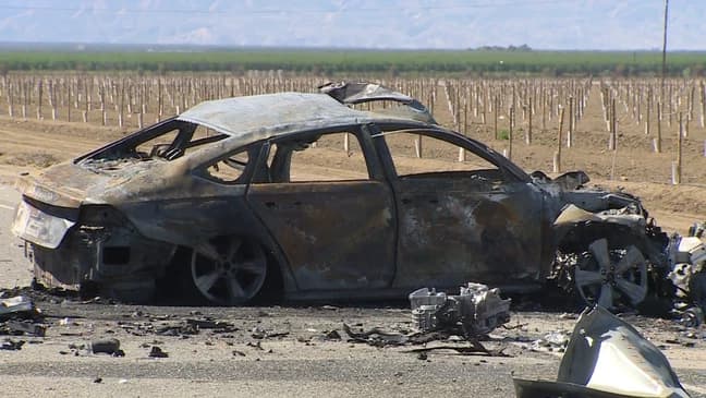 Man killed in fiery rollover crash on Manning Avenue southwest of Fresno