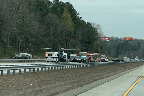Two critically injured after rollover crash on Ga. 400 in Forsyth County