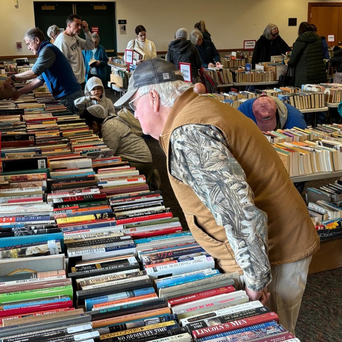 Summer book sale draws bargain hunters to Union County library