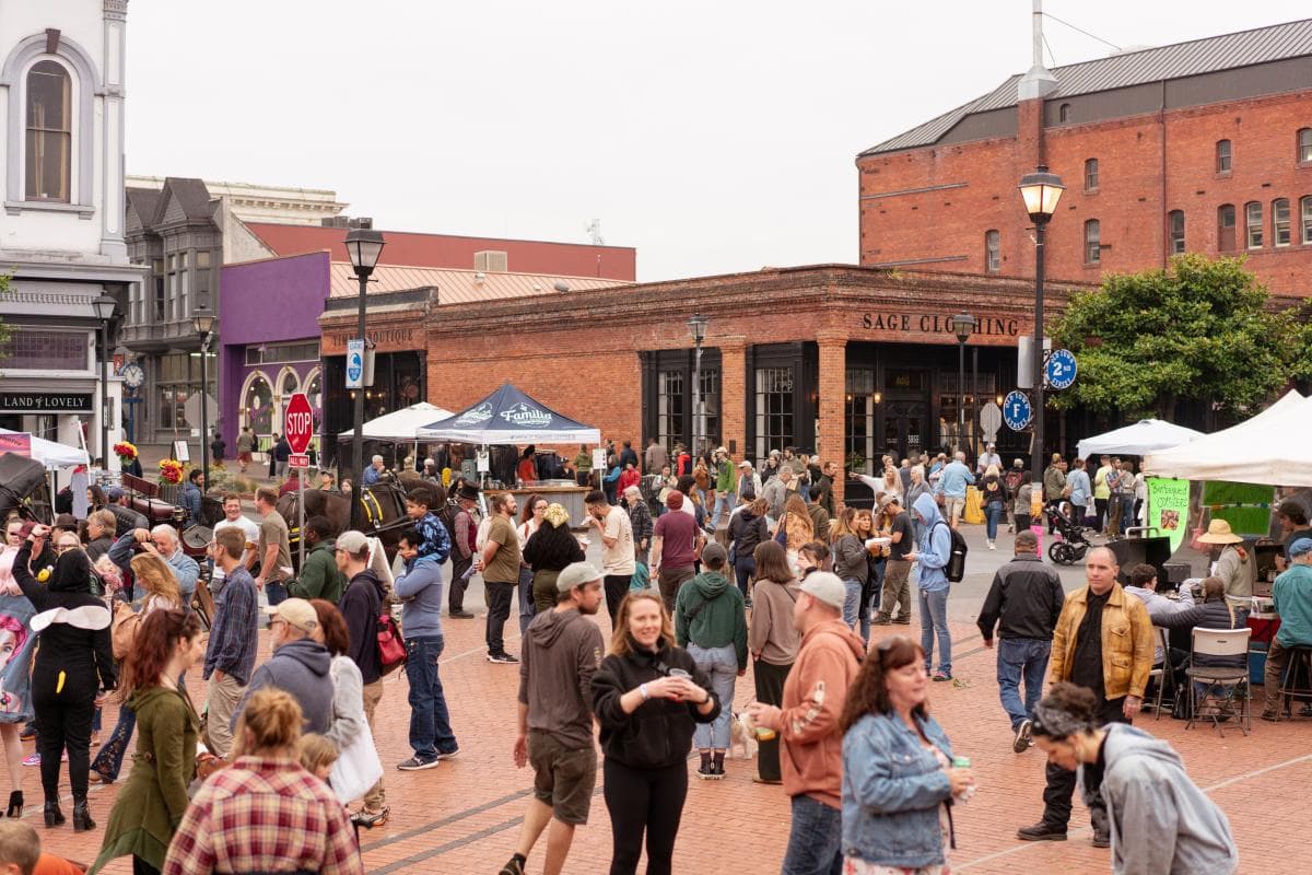 Friday Night Market fills Old Town Eureka with makers and music