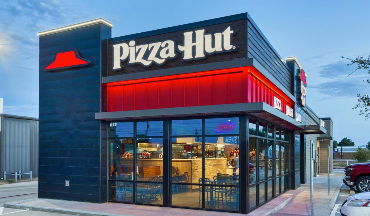 Can innovation help Pizza Hut regain its No. 1 position?
