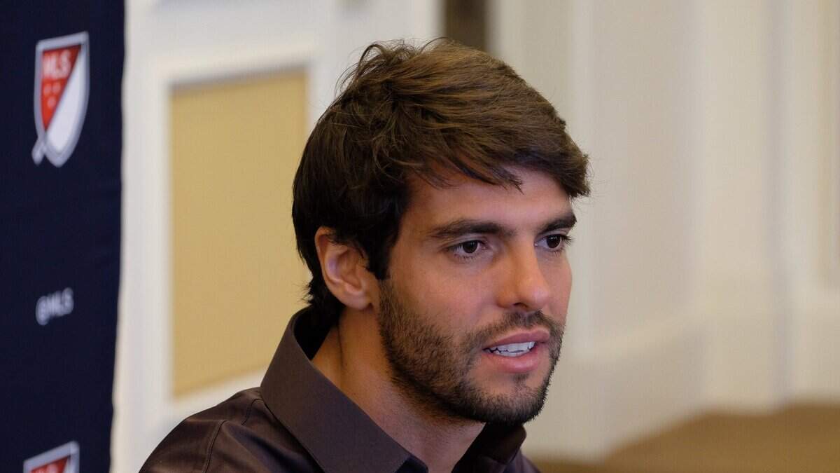 Kaká buys $8.7 million Bal Harbour condo in Miami-Dade County