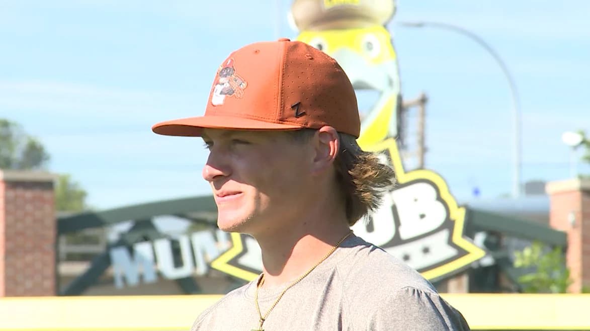 Jamestown native Mason Lunzman continues baseball journey with Badlands Big Sticks