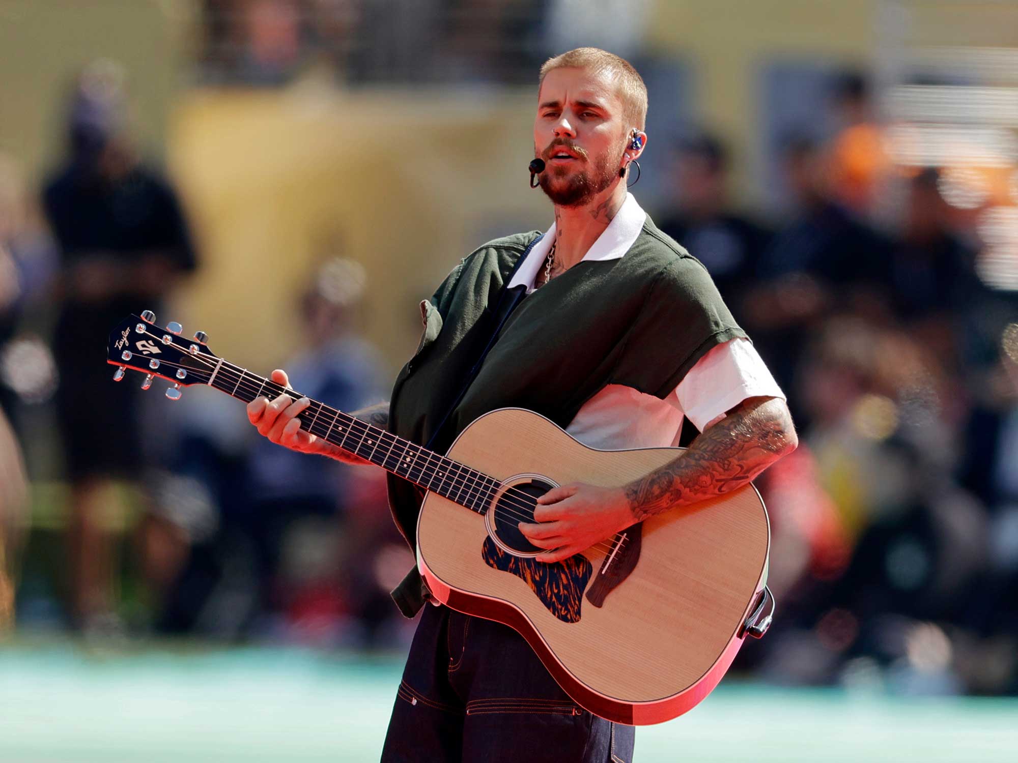 Justin Bieber plays custom left-handed Taylor acoustic at World Cup halftime show